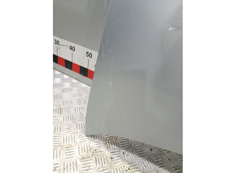 Капот к Volkswagen Golf, 2006г.