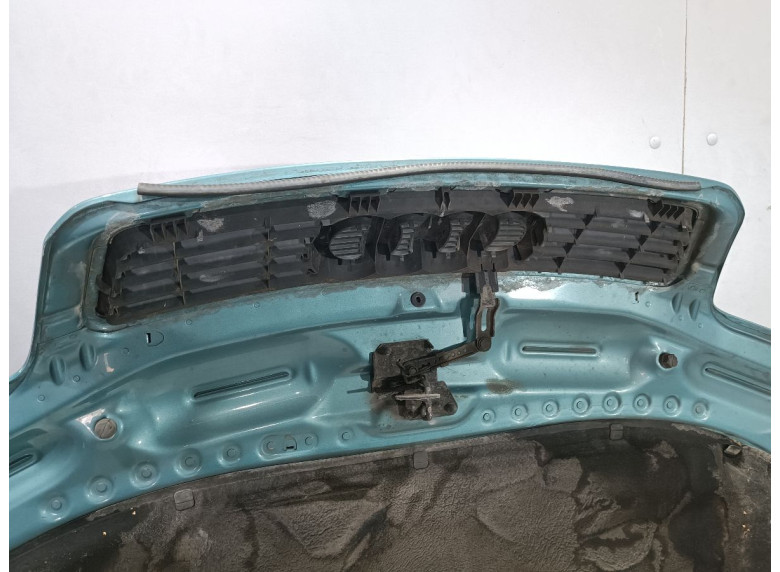 Капот к Audi A6, 1999г.