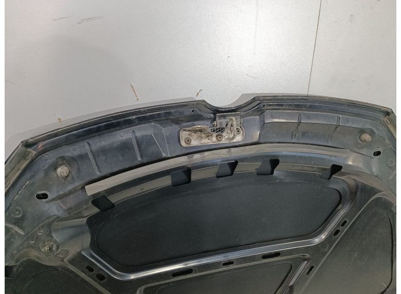 Капот к Volkswagen Golf, 2008г.