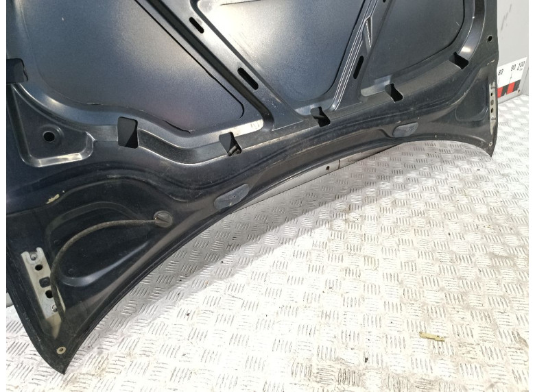 Капот к Volkswagen Golf, 2008г.