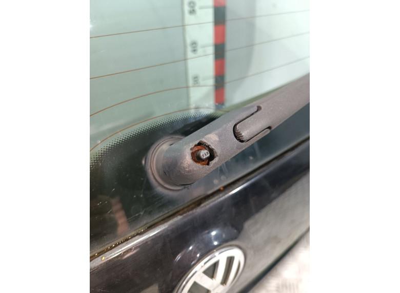 Моторчик заднего стеклоочистителя (дворника) к Volkswagen Golf, 2009г.