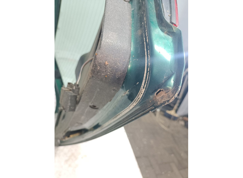 Крышка багажника (дверь 3-5) к Volkswagen Passat, 1996г.