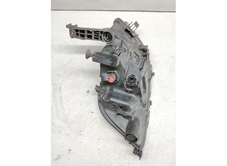 Фара противотуманная правая к Opel Astra, 2012г.