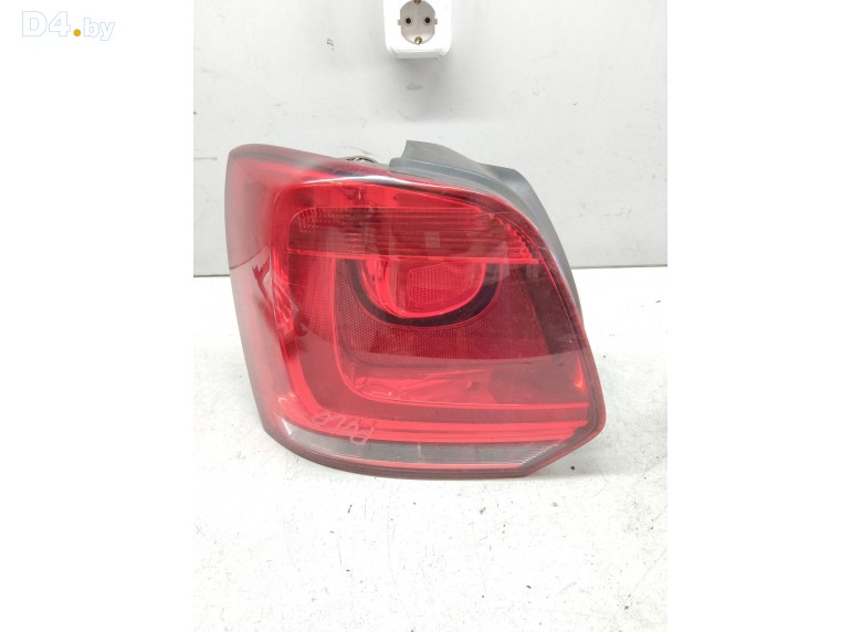 Фонарь задний левый к Volkswagen Polo undefined г.