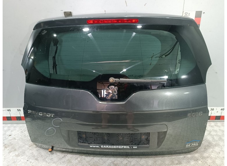 Накладка подсветки номера к Накладка подсветки номера к Peugeot 5008 undefined г. 5008