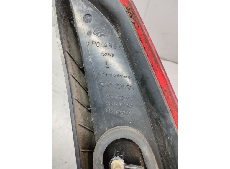 Фонарь задний левый к Volvo V70, 2003г.