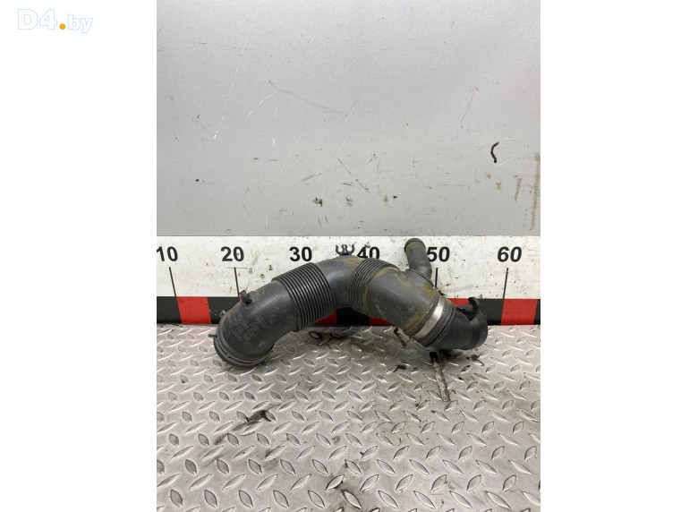 Патрубок воздушного фильтра к Volkswagen Caddy undefined г.