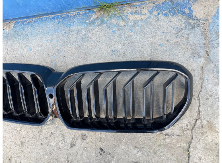 Решетка радиатора к BMW 5 G30/G31, 2022г.