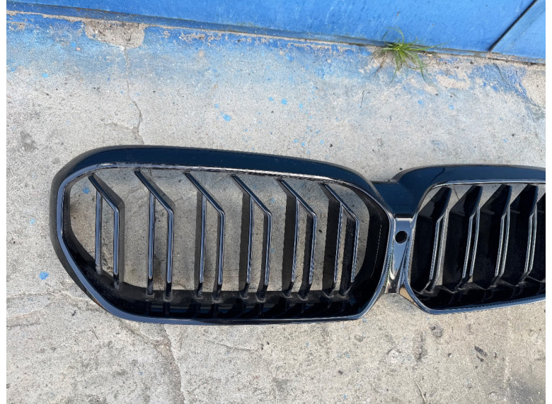 Решетка радиатора к BMW 5 G30/G31, 2022г.