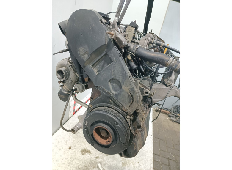 Двигатель к Audi A6, 1995г.