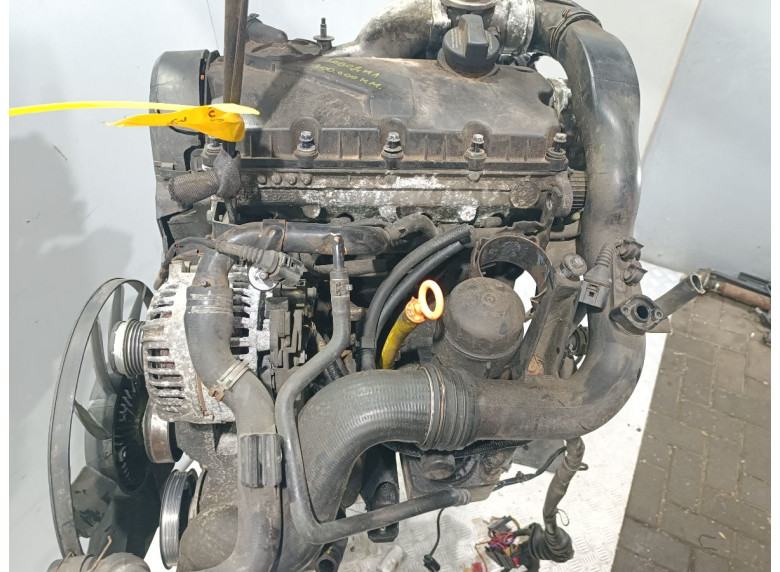 Двигатель к Audi A4, 2001г.