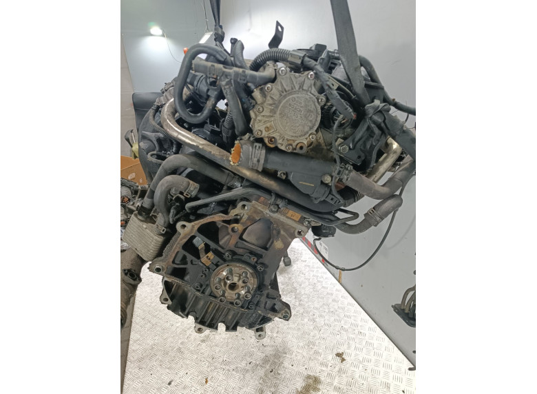 Двигатель к Volkswagen Touran, 2004г.