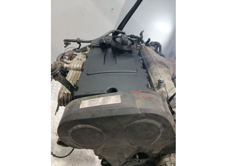 Двигатель к Volkswagen Touran, 2004г.