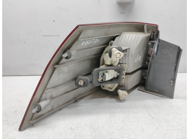 Фонарь задний правый к Opel Vectra, 2004г.