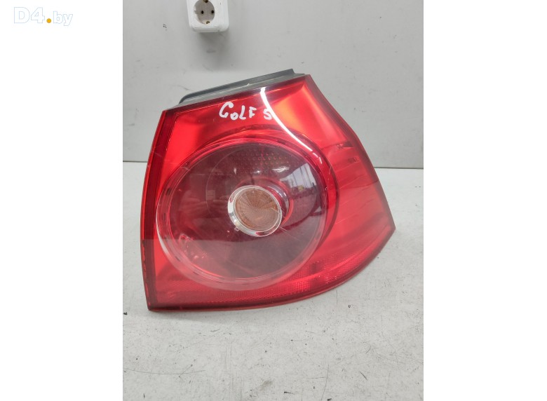 Фонарь задний правый к Volkswagen Golf undefined г.