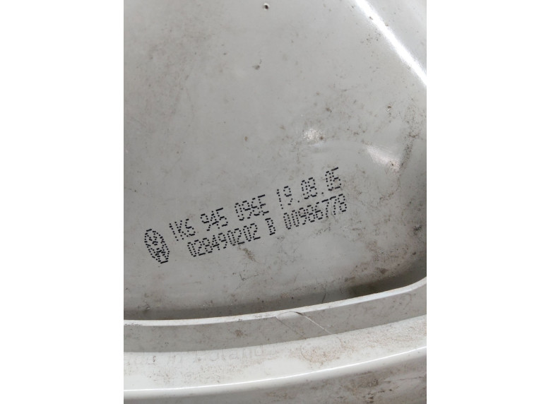 Фонарь задний правый к Volkswagen Golf, 2005г.