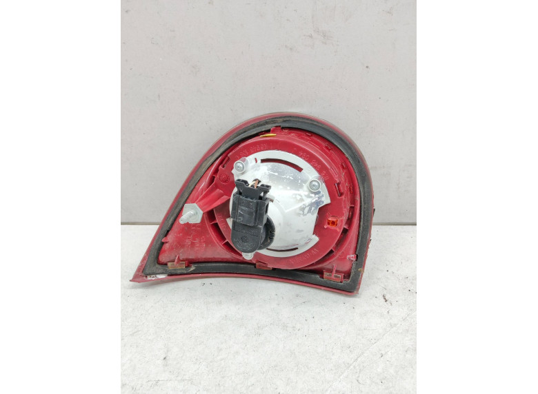 Фонарь крышки багажника правый к Volkswagen Golf, 2005г.