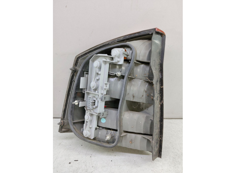 Фонарь задний правый к Opel Vectra, 2003г.