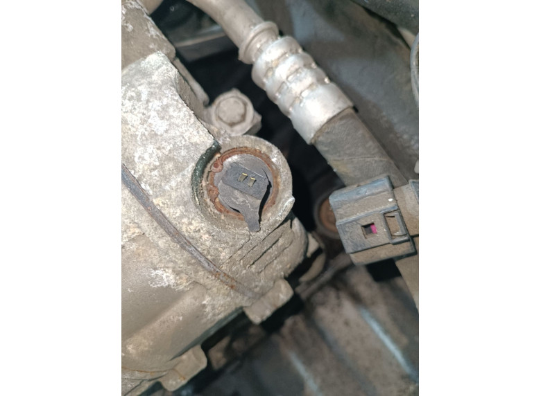 Компрессор кондиционера к Volkswagen Golf, 2006г.