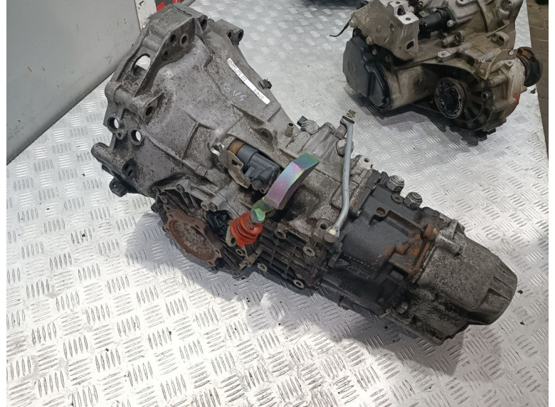 КПП механическая (МКПП) к Volkswagen Passat, 2002г.