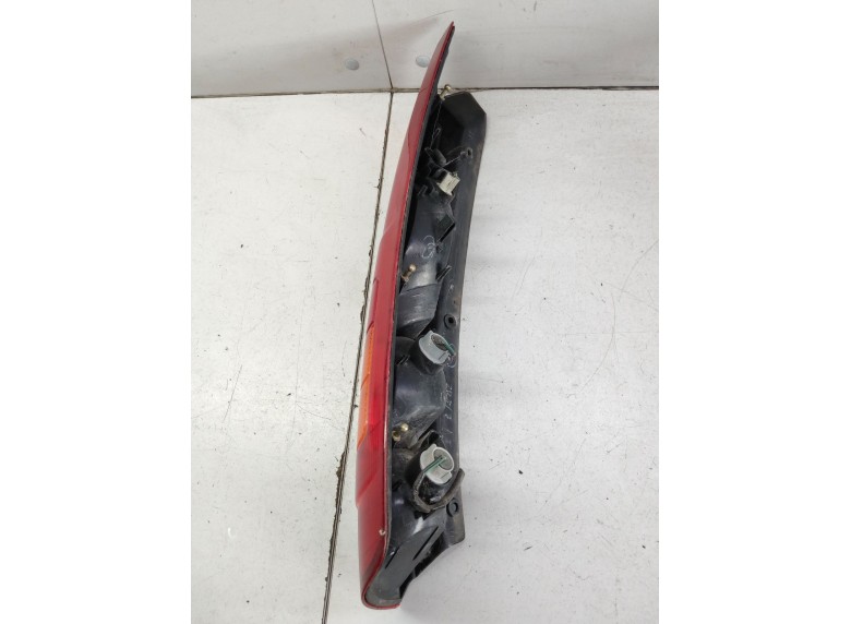 Фонарь задний правый к Фонарь задний правый к Mitsubishi SpaceRunner undefined г. Space Runner