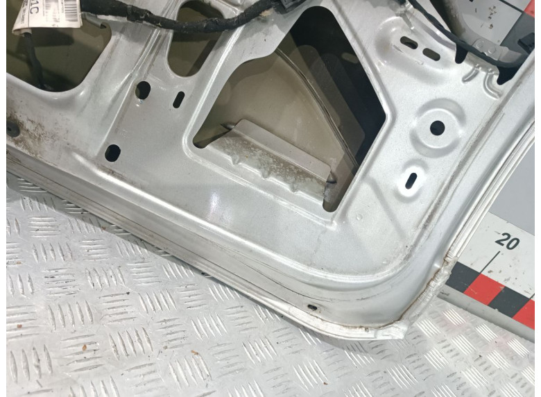 Крышка багажника (дверь 3-5) к Opel Crossland X, 2017г.