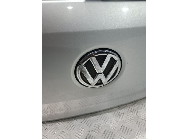 Кнопка открытия багажника к Volkswagen Polo, 2010г.