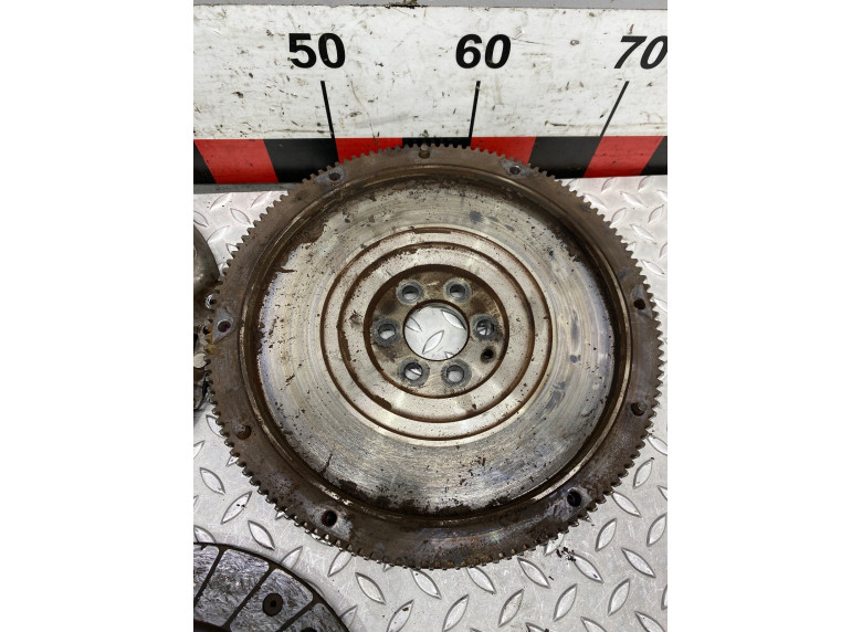 Комплект сцепления к Volkswagen Golf, 2006г.