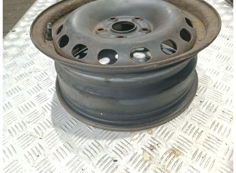 Диск штампованный к Audi A4, 1998г.