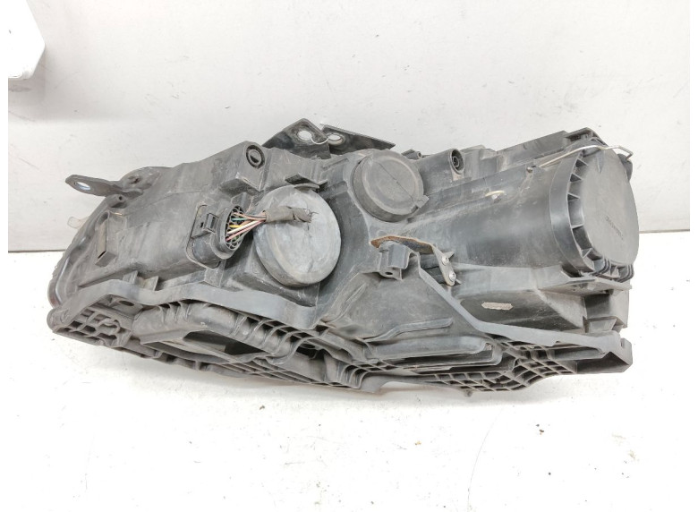 Фара правая к Volkswagen Golf, 2009г.