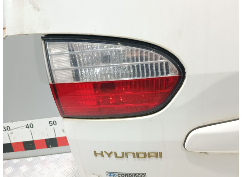 Фонарь крышки багажника левый к Hyundai H200, 2005г.