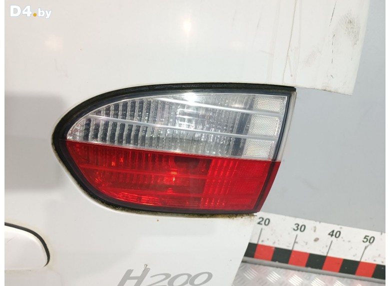 Фонарь крышки багажника правый к Hyundai H200 undefined г.