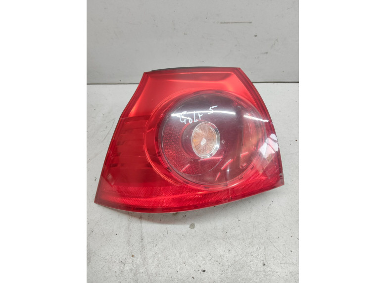 Фонарь задний левый к Volkswagen Golf, 2004г.