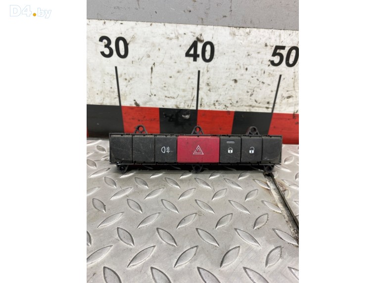 Кнопка аварийной сигнализации к Citroen Jumper undefined г.