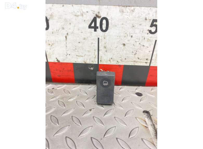 Кнопка обогрева зеркал к Renault Midlum undefined г.