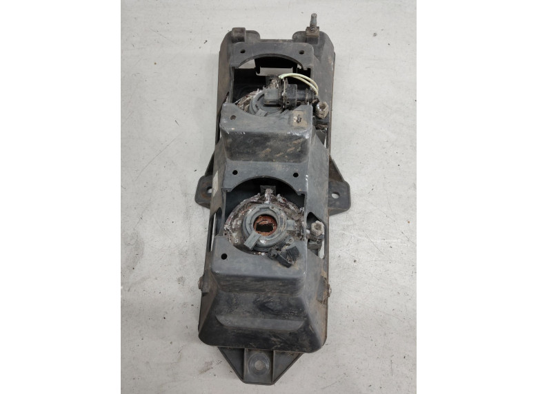 Фара противотуманная правая к Renault Midlum, 2004г.