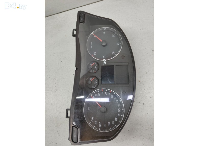 Щиток приборов (приборная панель) к Volkswagen Golf undefined г.