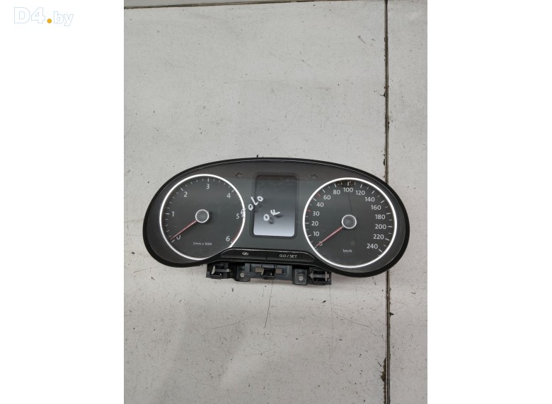 Щиток приборов (приборная панель) к Volkswagen Polo undefined г.