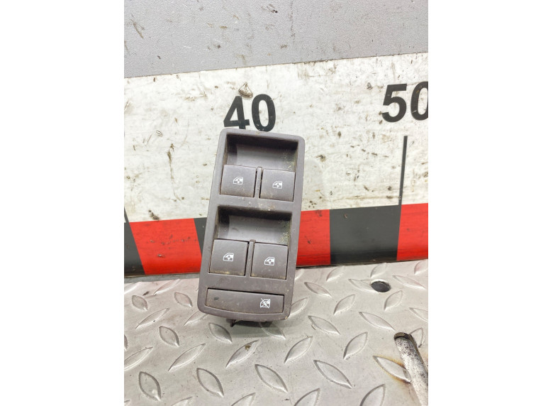 Блок управления стеклоподъемниками к Opel Insignia, 2010г.