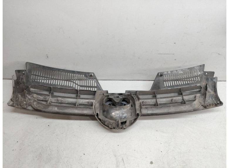 Решетка радиатора к Volkswagen Golf, 2006г.