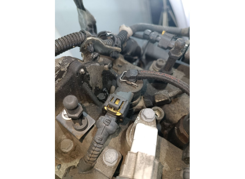Форсунка к Opel Meriva, 2005г.
