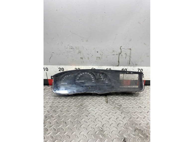 Щиток приборов (приборная панель) к Opel Vectra, 1998г.