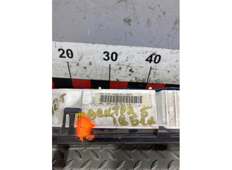 Щиток приборов (приборная панель) к Opel Vectra, 1998г.