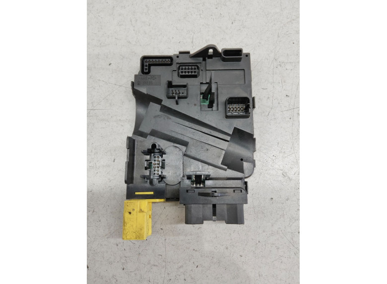 Блок управления подрулевыми переключателями к Audi A3, 2010г.