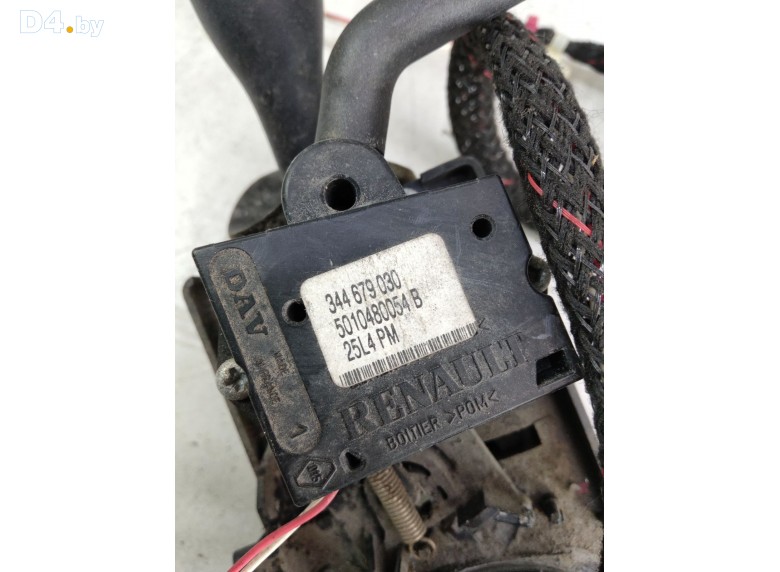 Переключатель подрулевой (стрекоза) к Renault Midlum undefined г.