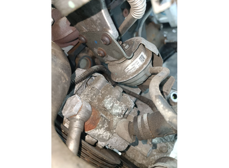 Насос гидроусилителя руля к Opel Insignia, 2010г.