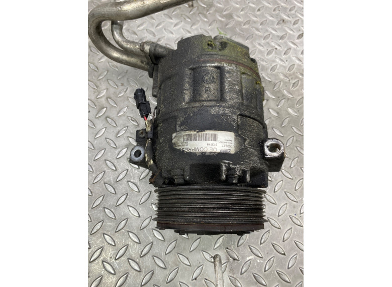 Компрессор кондиционера к Opel Vivaro, 2008г.