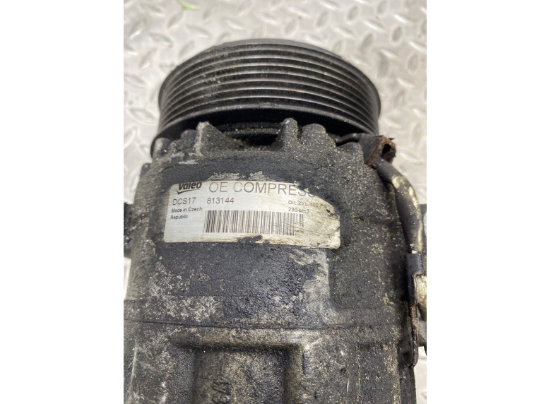 Компрессор кондиционера к Opel Vivaro, 2008г.