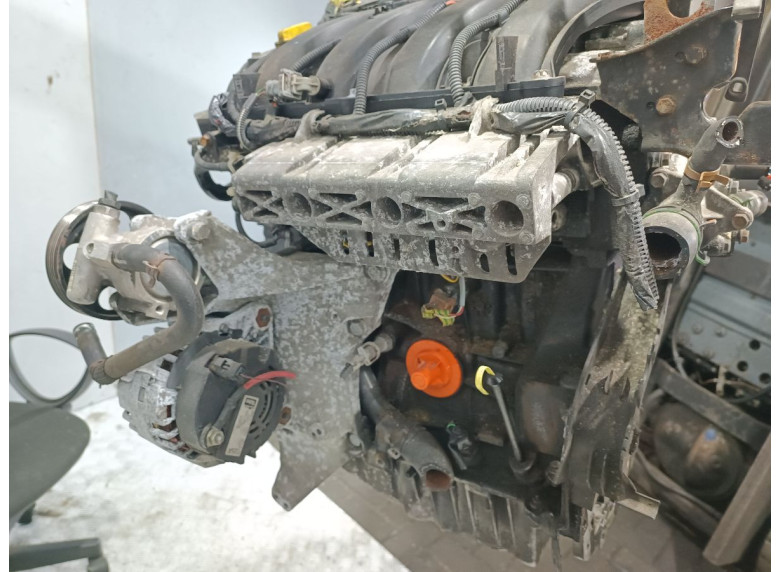 Двигатель к Renault Laguna, 2002г.