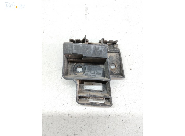 Кронштейн крепления бампера заднего к Volkswagen Golf undefined г.